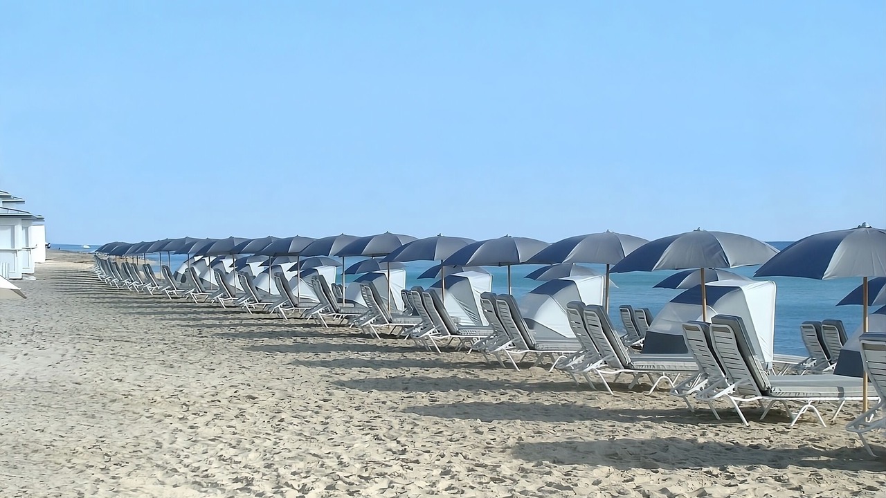 Photo of Others in Mid Beach