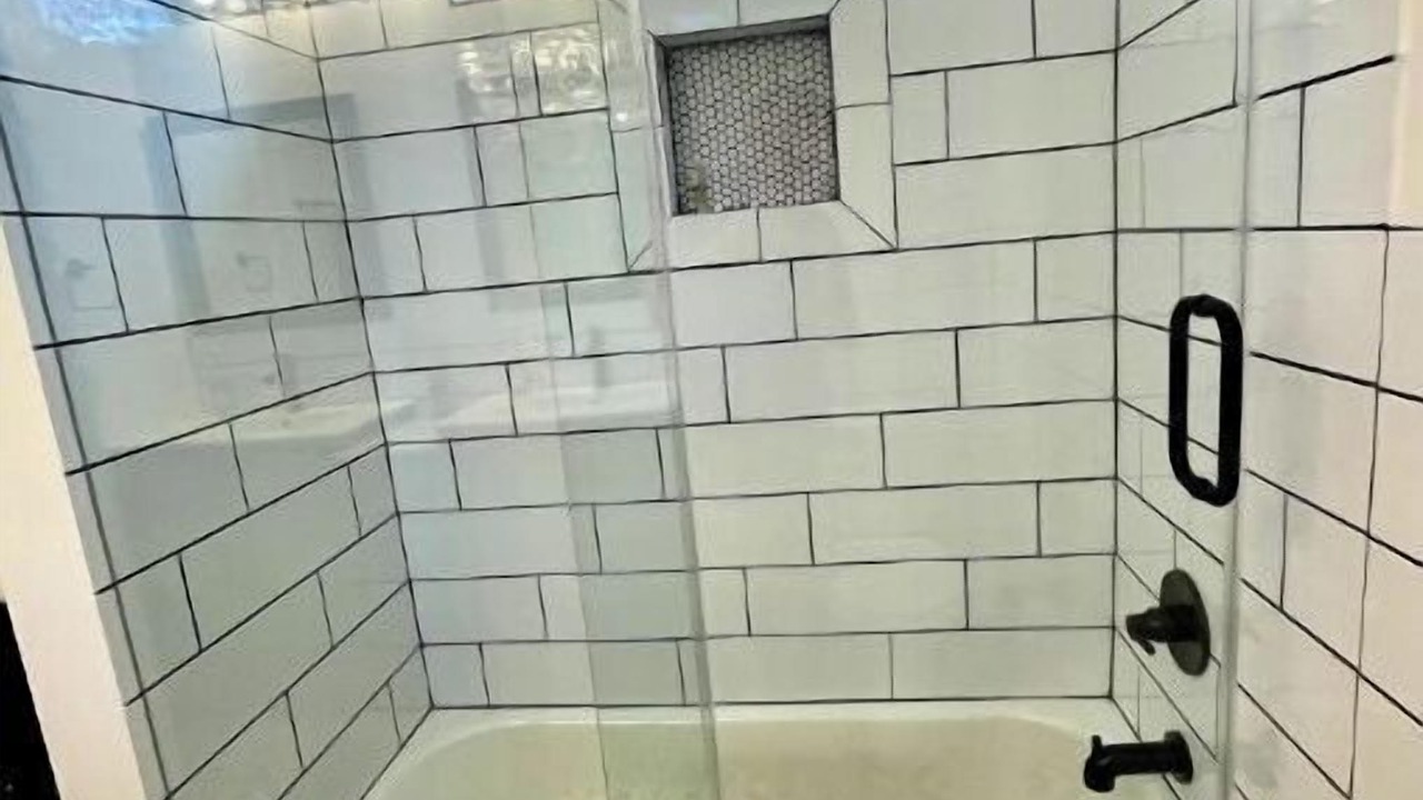 Photo of Bathroom in Mahncke Park