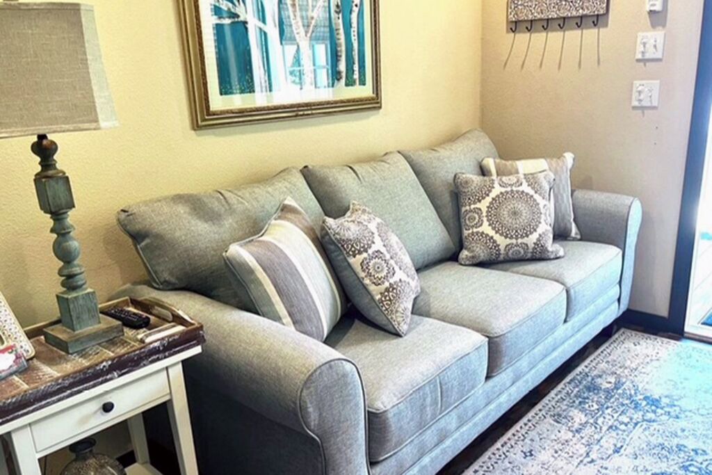 Photo of Livingroom in Canyon Lake