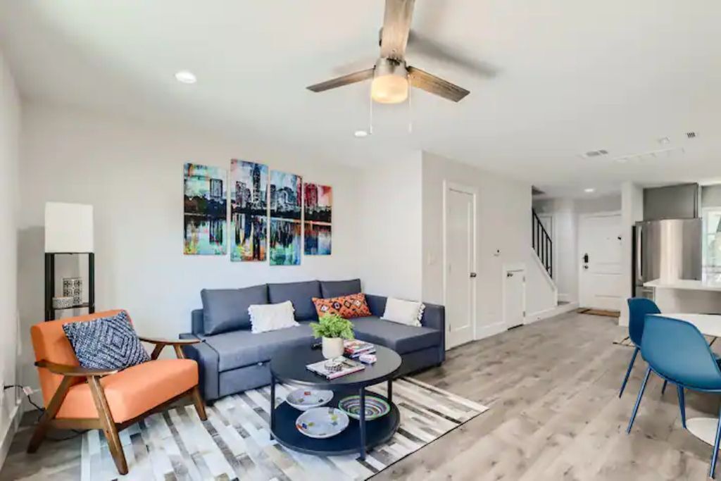 Photo of Livingroom in South Lamar
