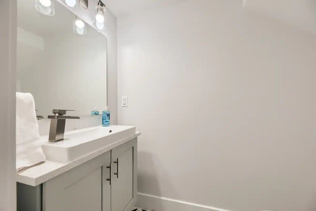 Photo of Bathroom in South Lamar