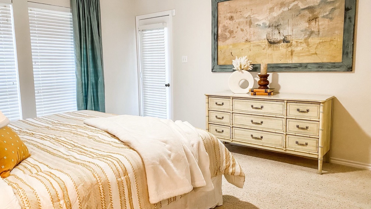 Photo of Bedroom in Highland Village