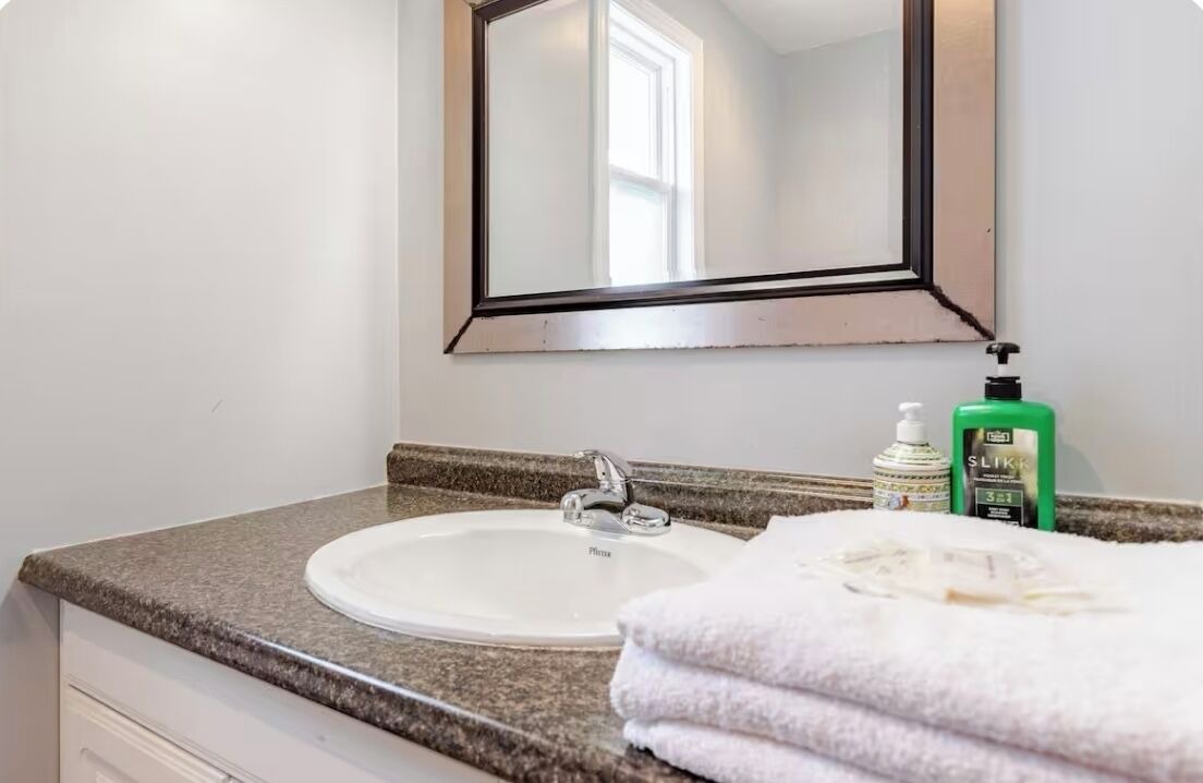 Photo of Bathroom in Niagara Falls