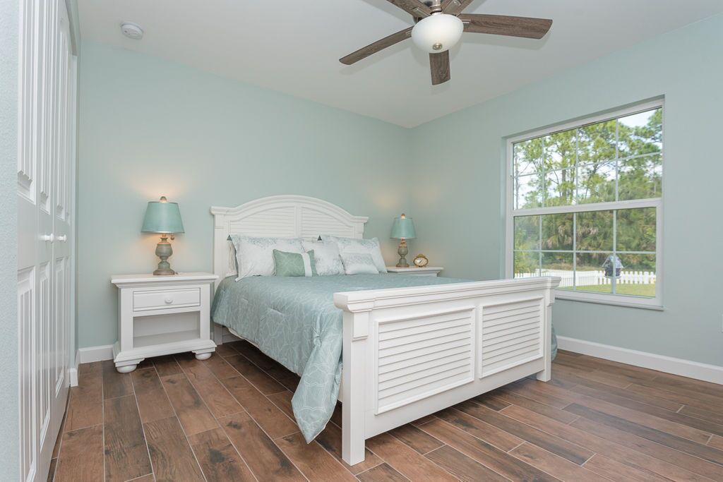 Photo of Bedroom in Englewood East