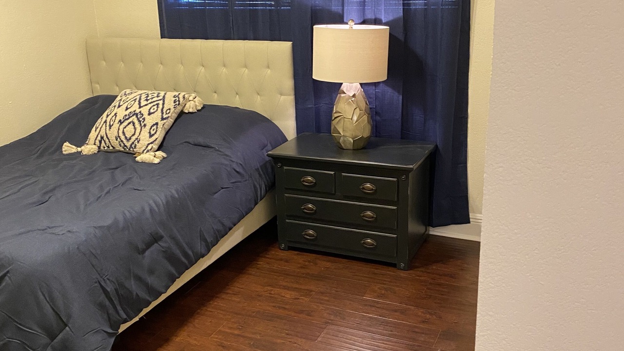 Photo of Bedroom in Oak Creek