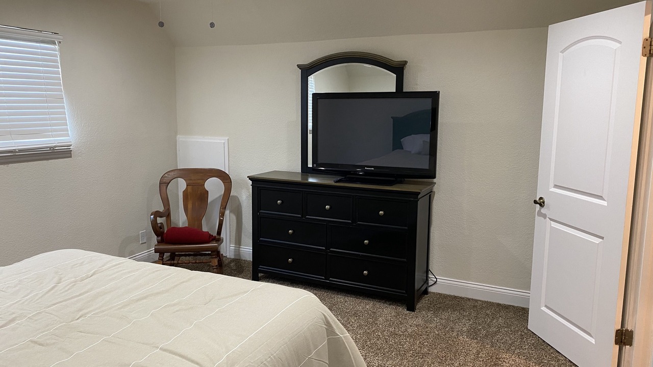 Photo of Bedroom in Oak Creek