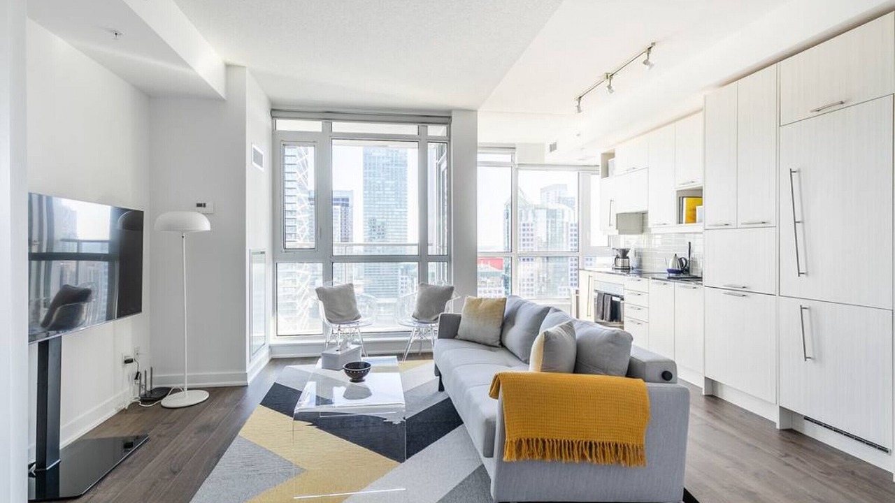 Photo of Livingroom in Toronto Entertainment District