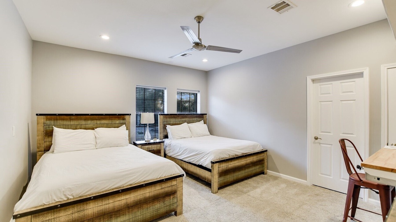 Photo of Bedroom in Highland Lake Estates