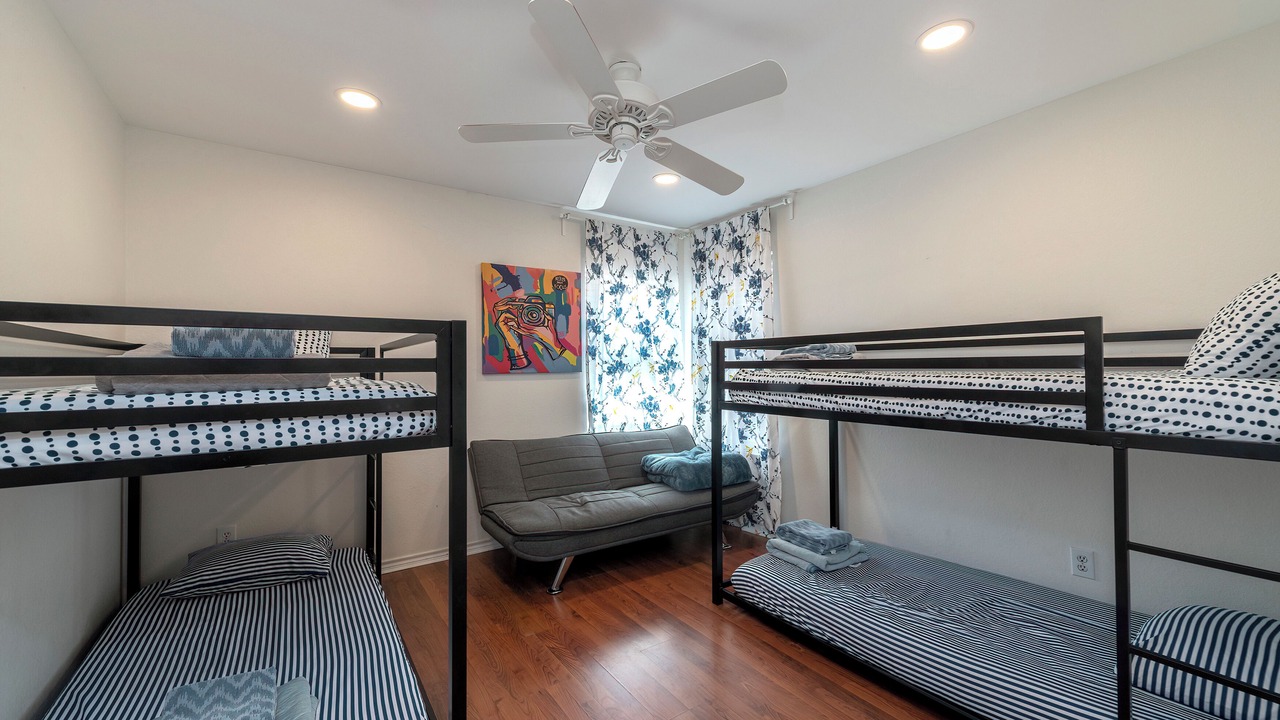 Photo of Bedroom in Highland Village