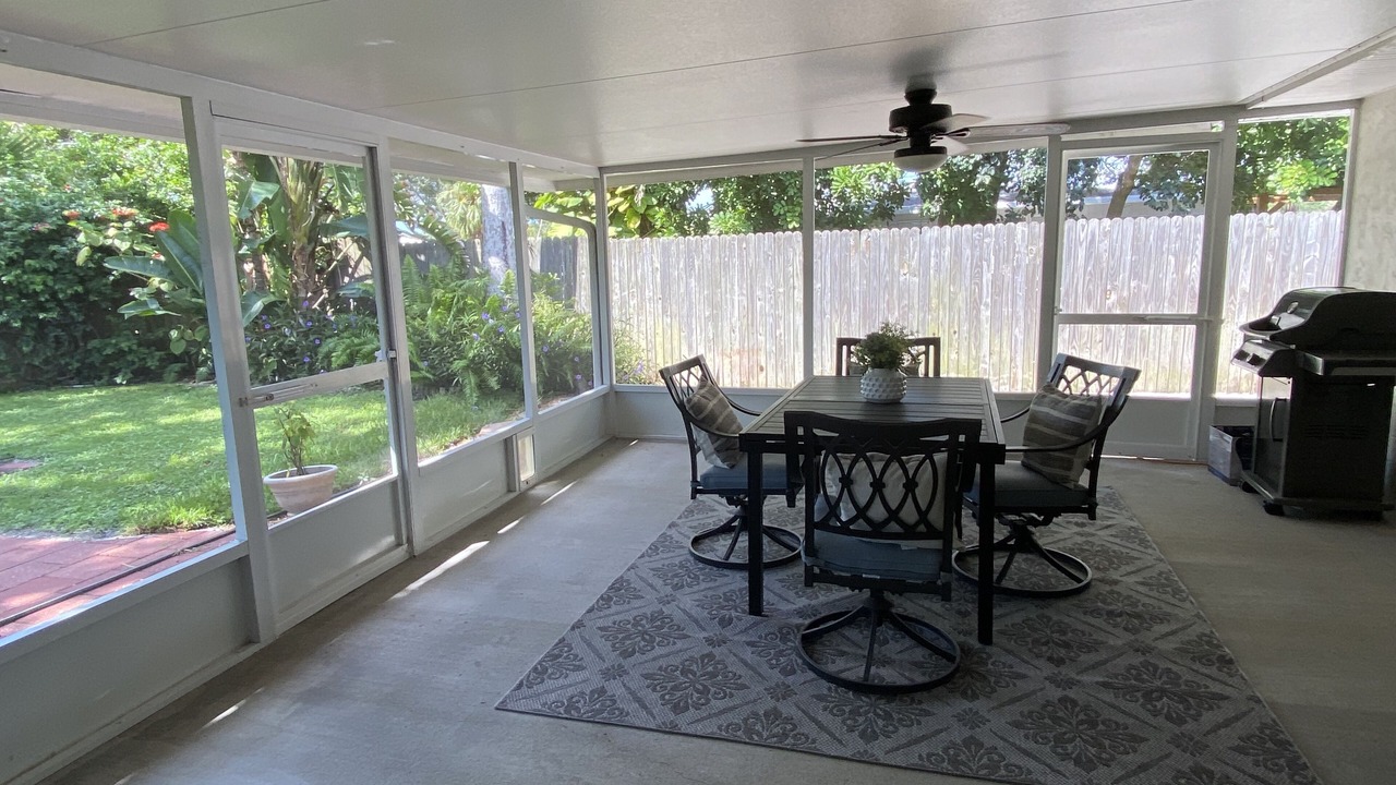 Photo of Outdoor in Gulf Gate Estates