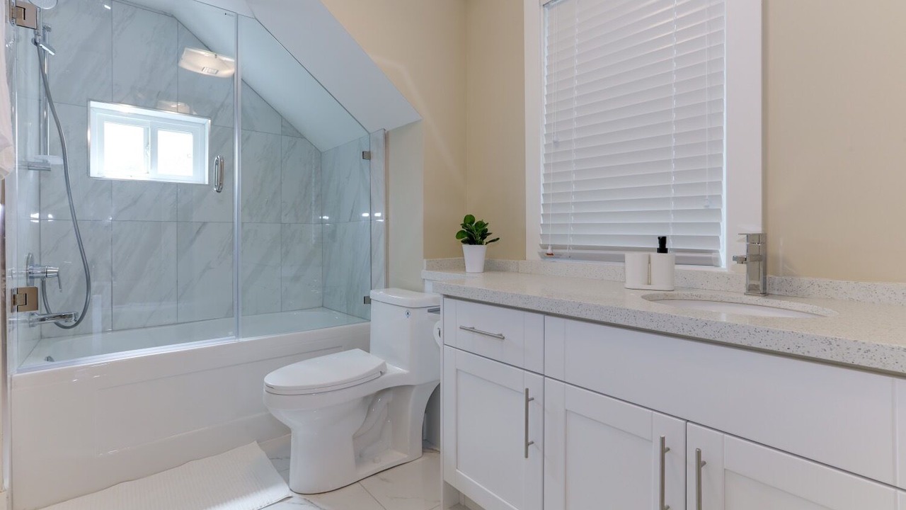 Photo of Bathroom in Delta