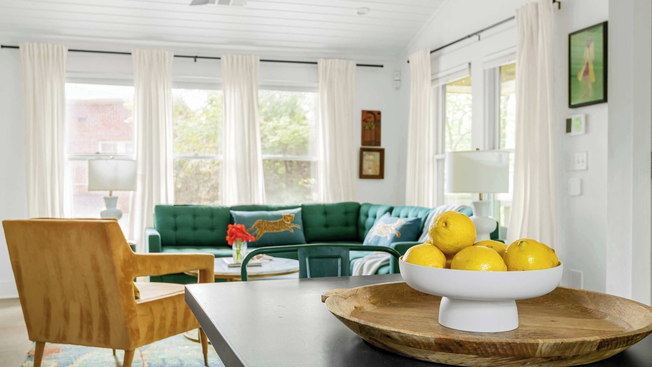 Photo of Livingroom in Inman Park