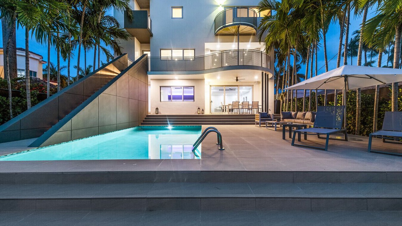 Photo of Outdoor in Northeast Coconut Grove