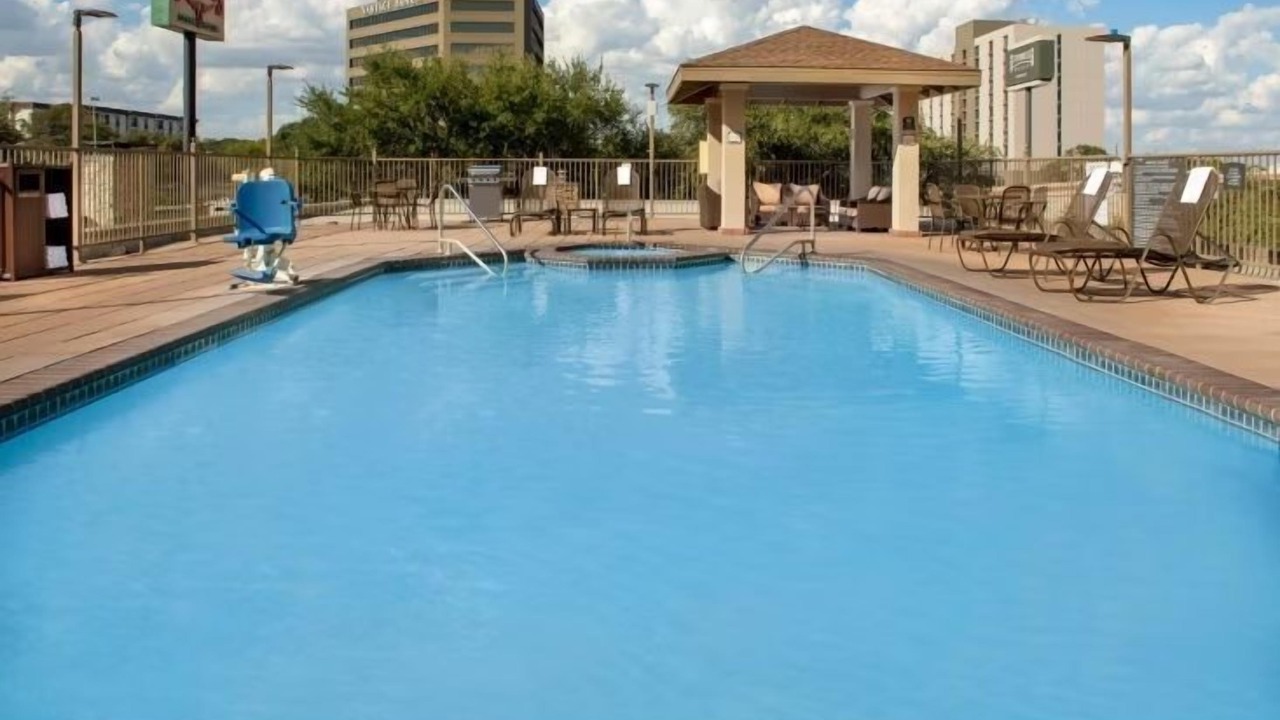 Photo of Outdoor in Shearer Hills - Ridgeview
