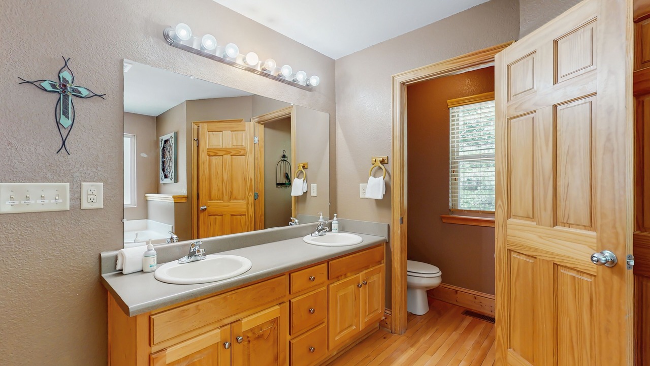 Photo of Bathroom in Williamstown