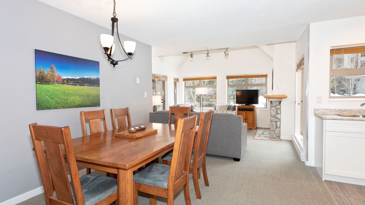 Photo of Livingroom in Whistler Creekside