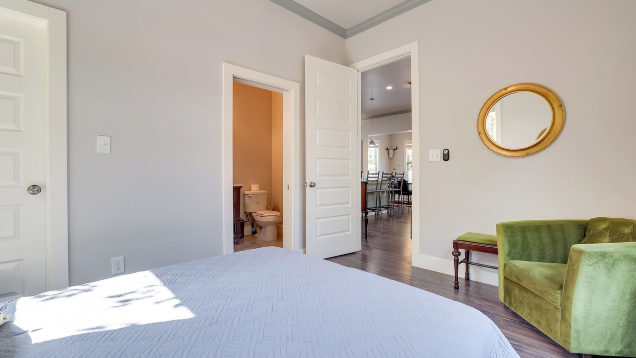 Photo of Bedroom in Near East Side