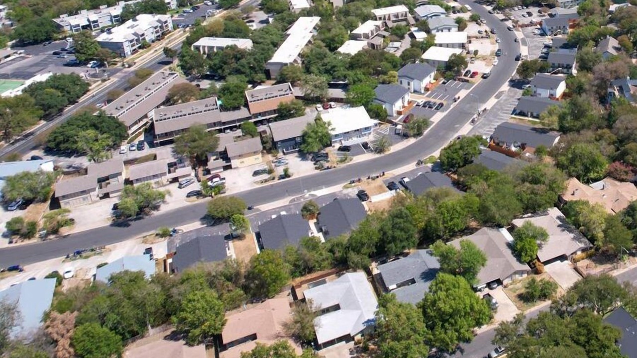 Photo of Outdoor in Barton Hills