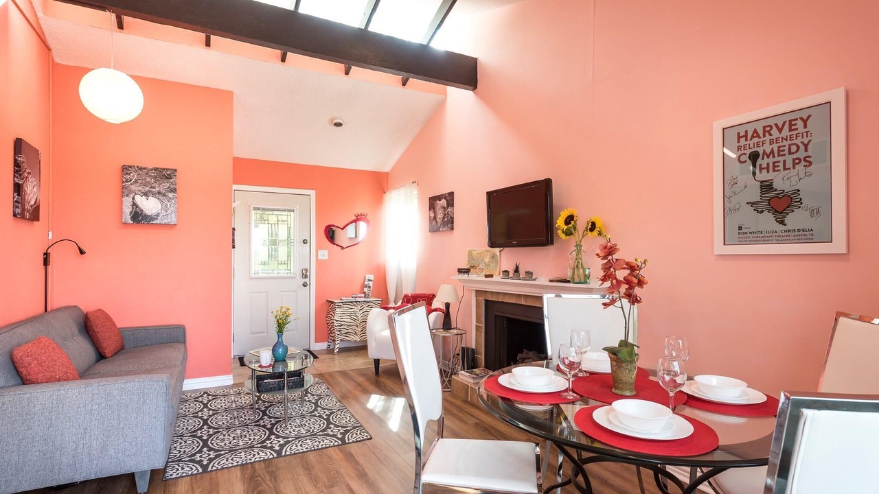 Photo of Livingroom in Barton Hills