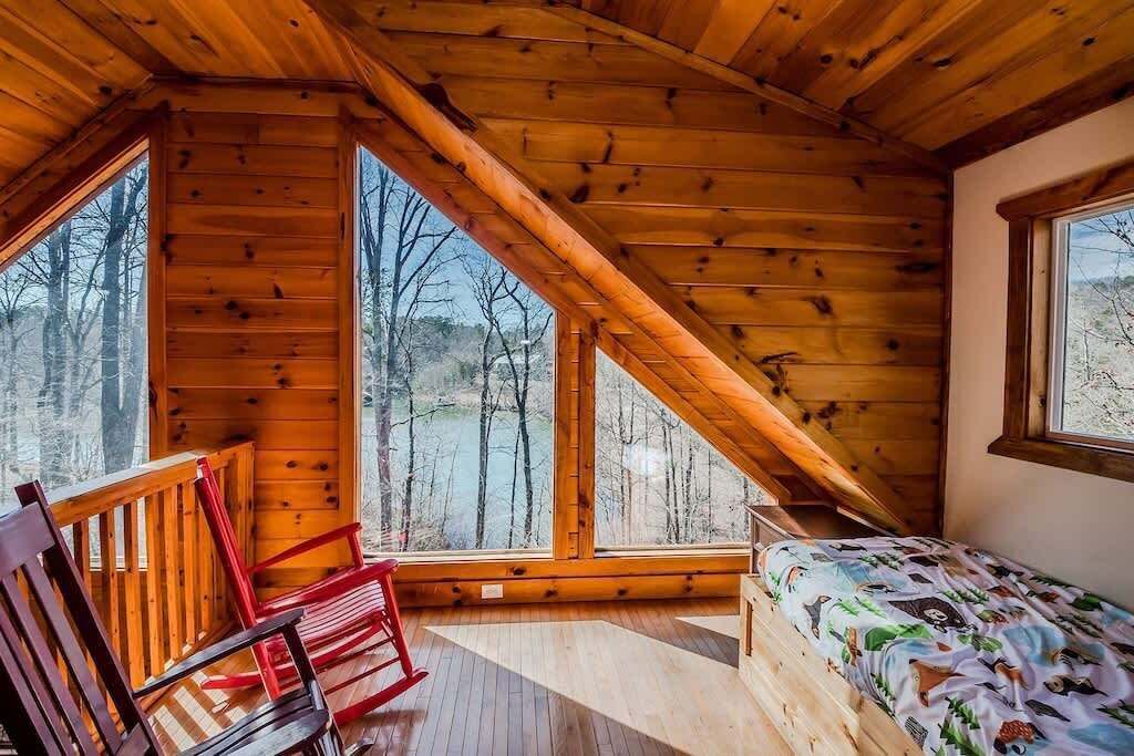 Photo of Bedroom in Cleveland