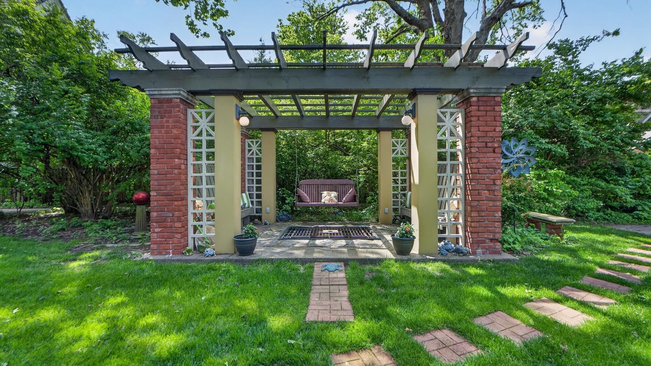Photo of Outdoor in Central Hyde Park
