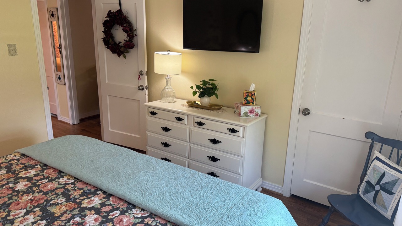 Photo of Bedroom in League City