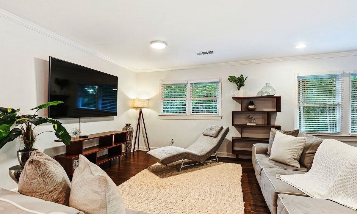 Photo of Bedroom in East Point