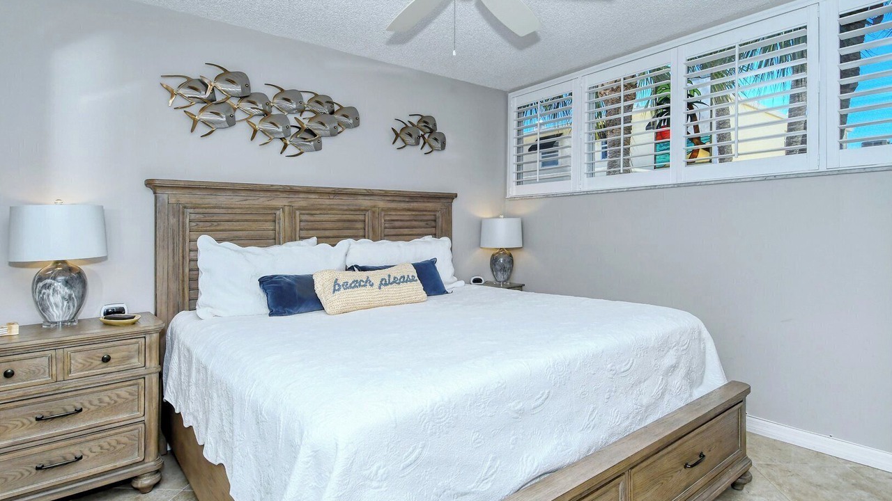 Photo of Bedroom in Longboat Key