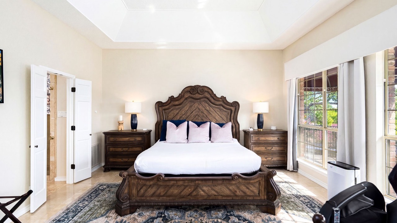 Photo of Bedroom in Helotes