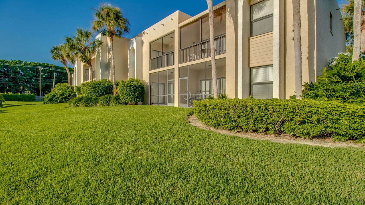Photo of Outdoor in Grey Oaks