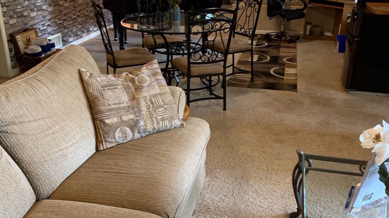 Photo of Livingroom in Osoyoos