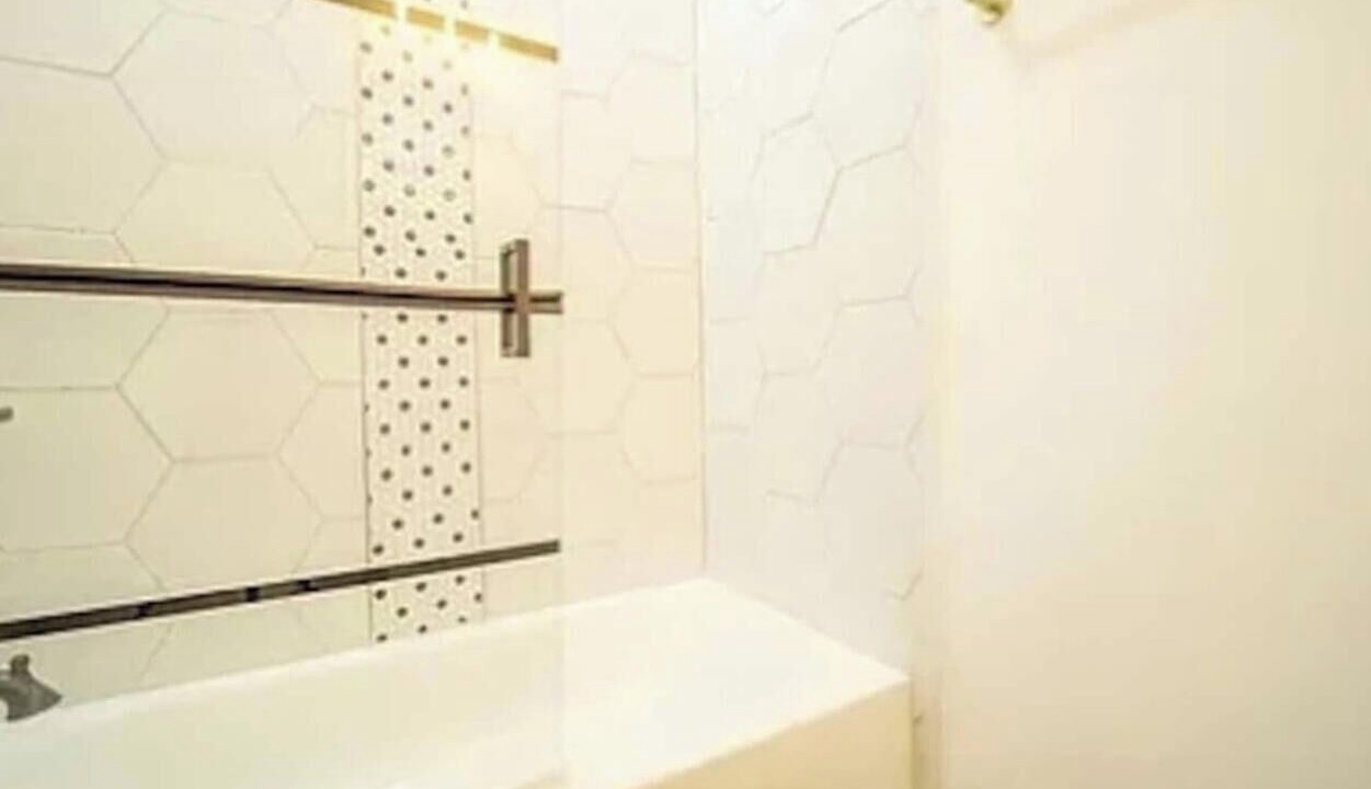 Photo of Bathroom in Peoplestown