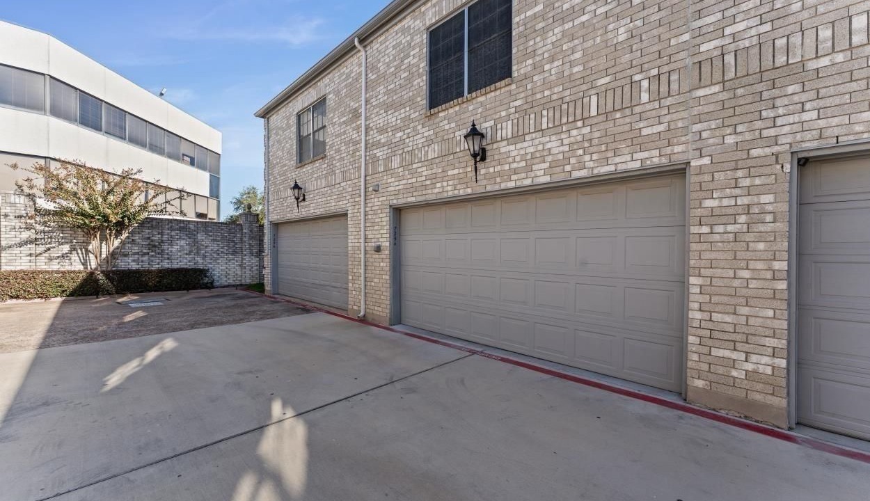 Photo of Outdoor in Sharpstown