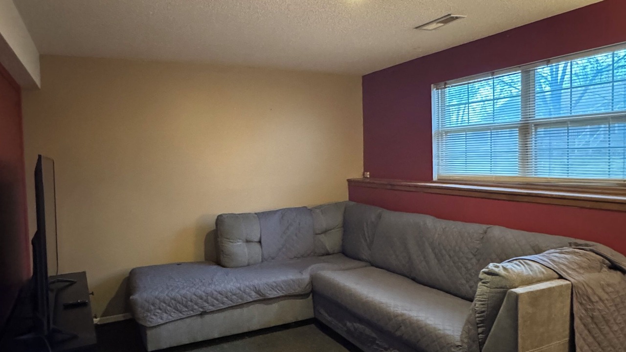 Photo of Bedroom in Blue Springs