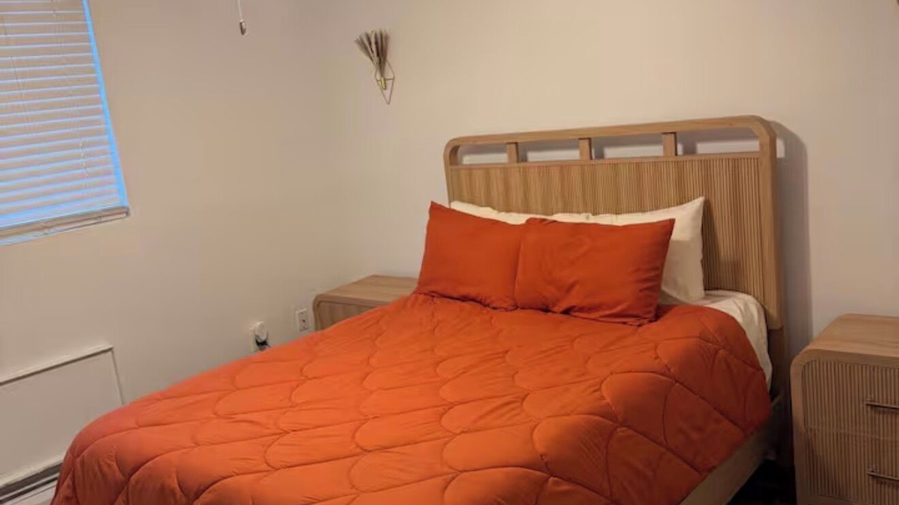 Photo of Bedroom in Glenolden