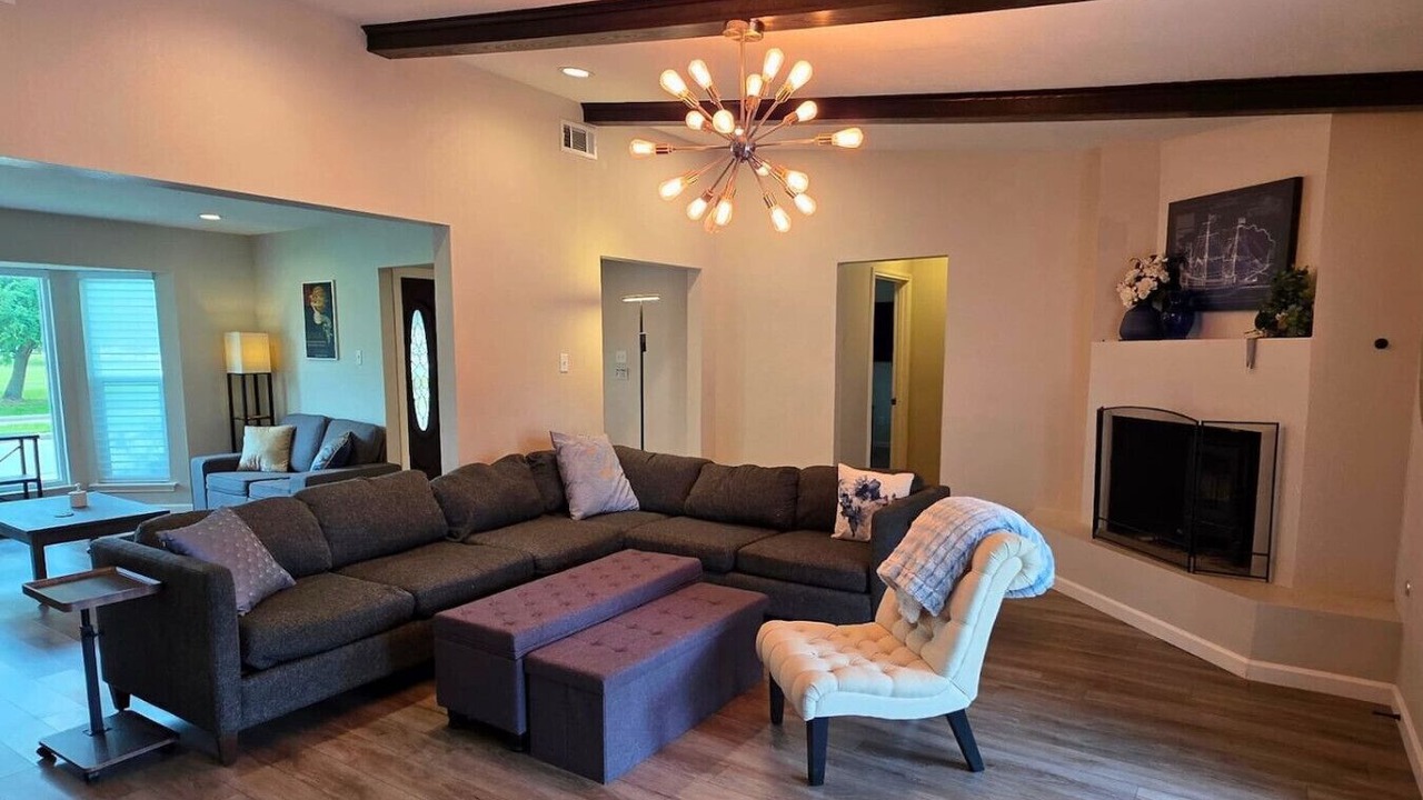 Photo of Livingroom in Nassau Bay