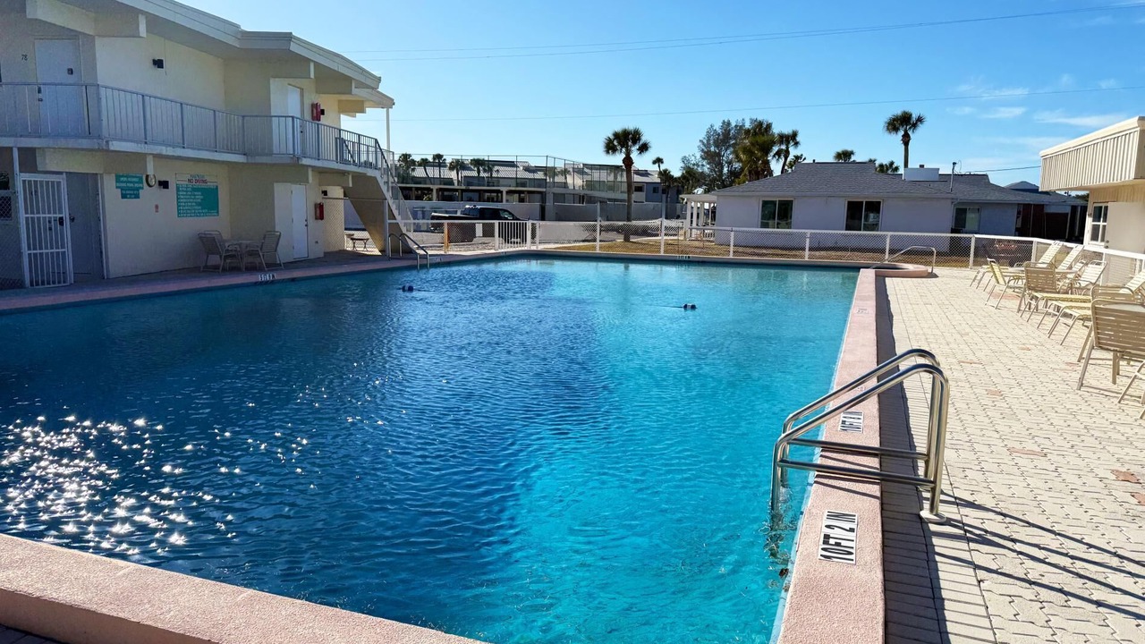 Photo of Outdoor in Golden Beach