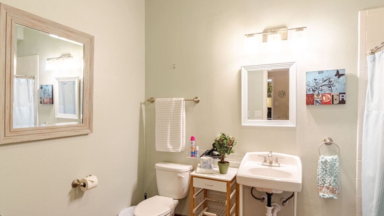 Photo of Bathroom in Five Points