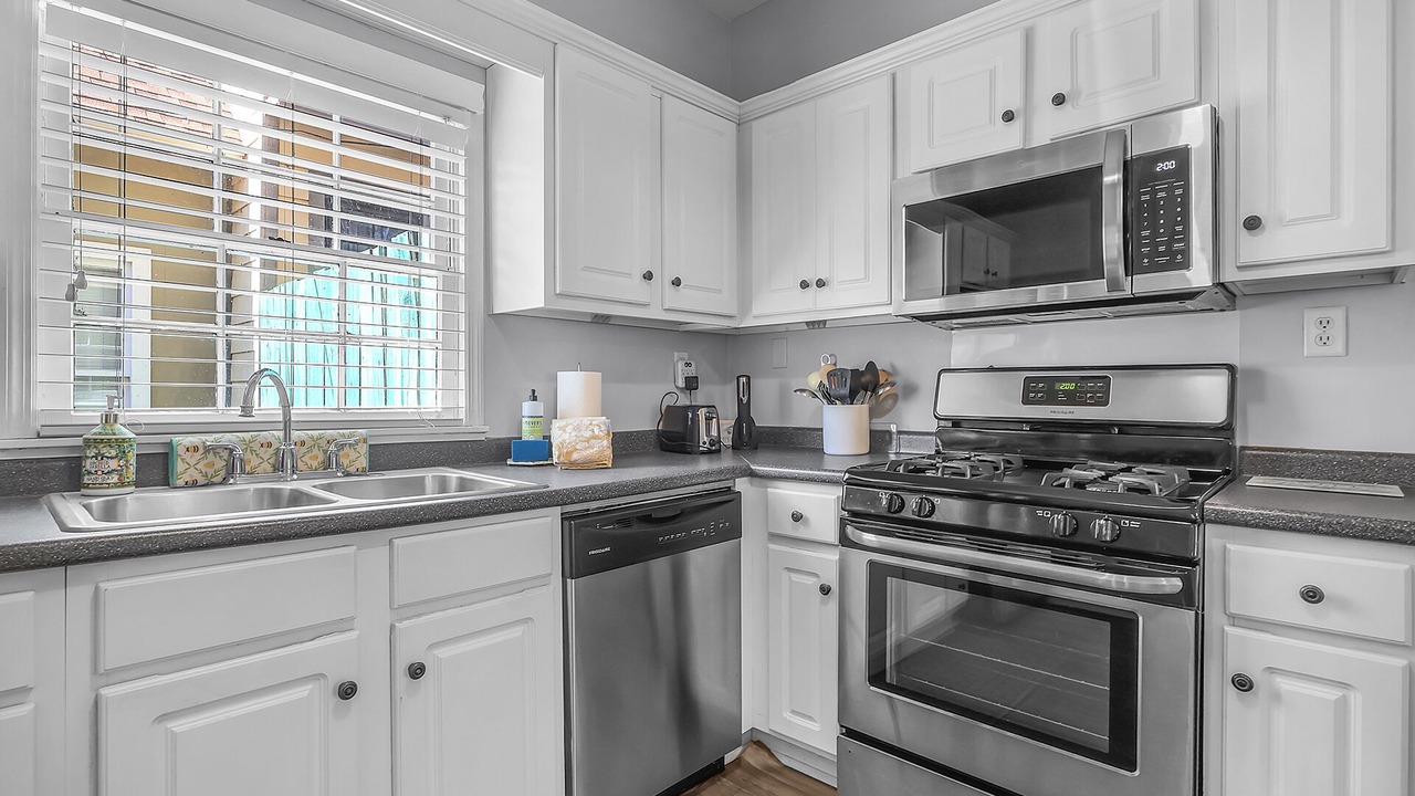 Photo of Kitchen in Beach Institute