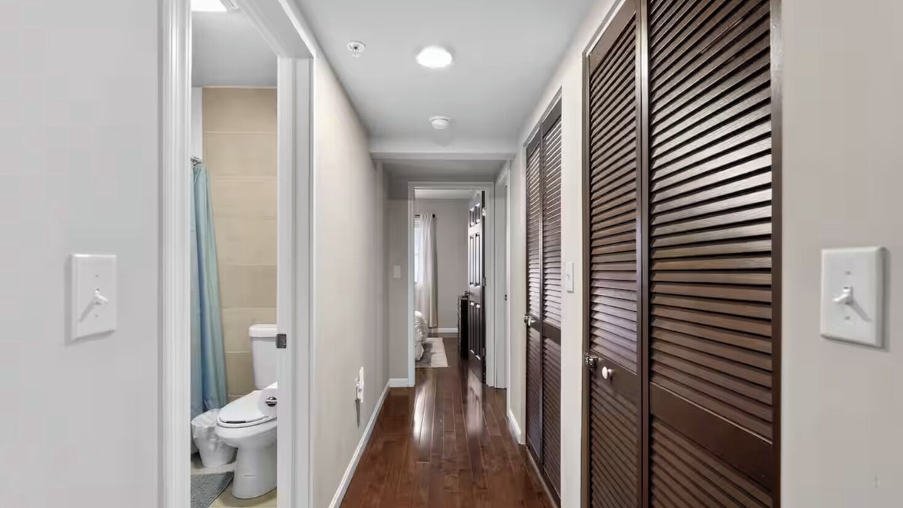 Photo of Bathroom in Market East