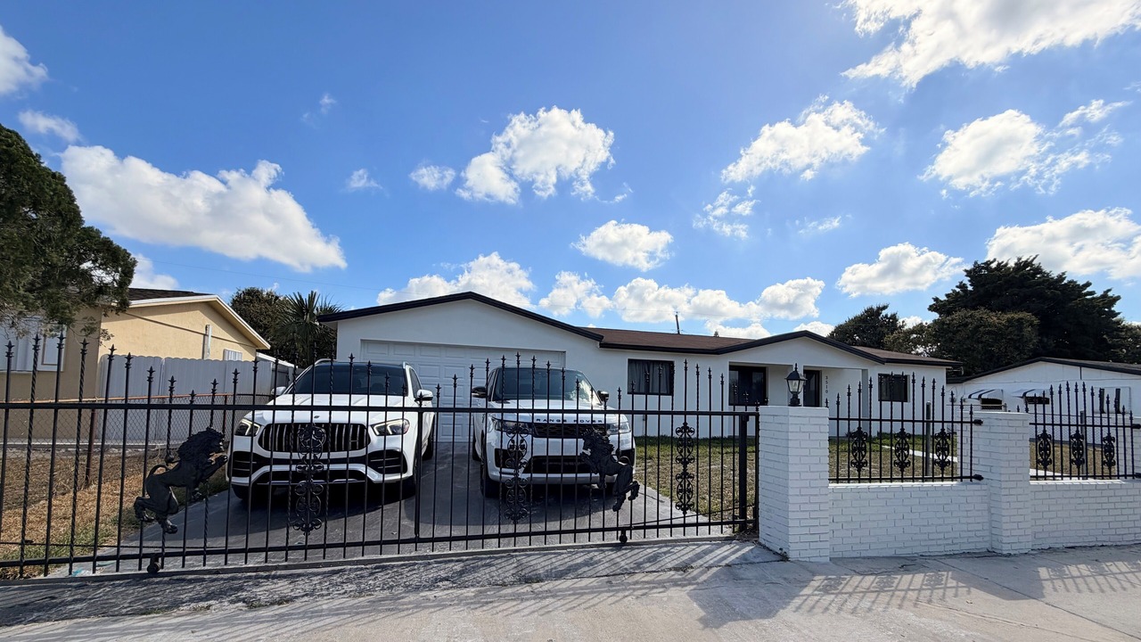 Photo of Outdoor in Miami Gardens