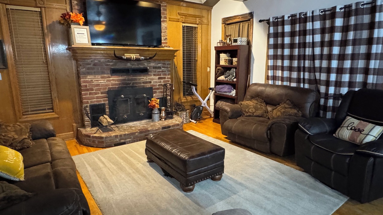Photo of Livingroom in Jackson County