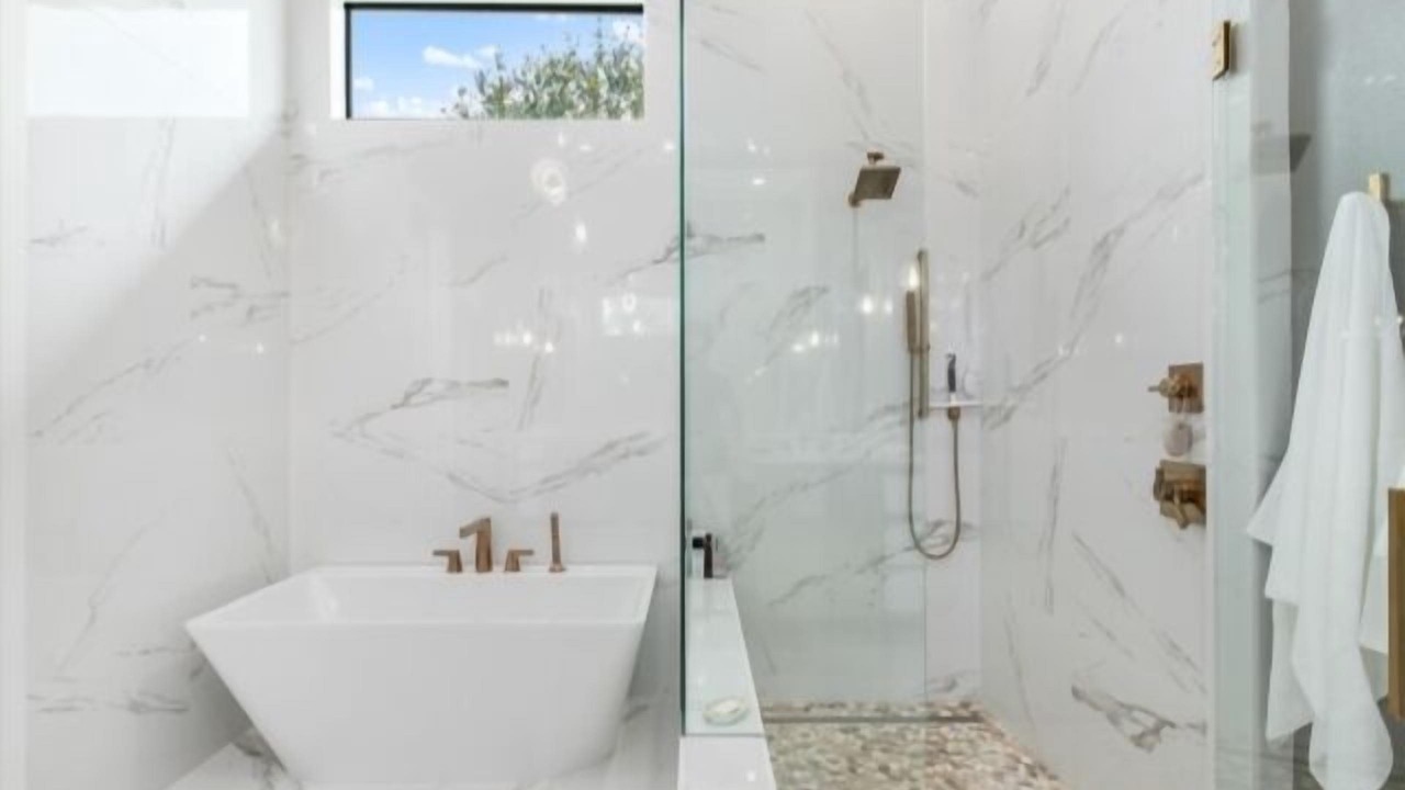 Photo of Bathroom in South Gulf Cove