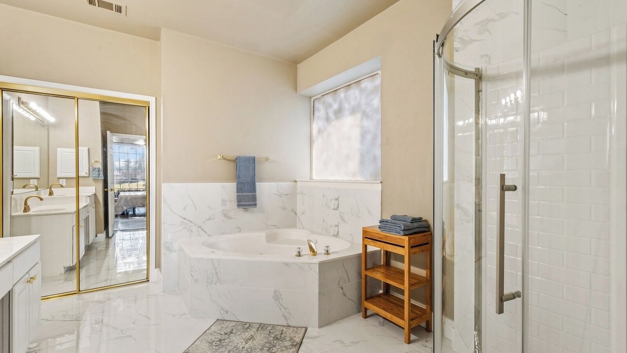 Photo of Bathroom in Northwest Carrollton