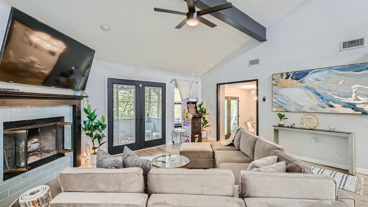 Photo of Livingroom in Crownridge of Texas