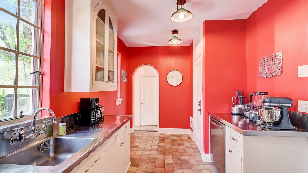 Photo of Kitchen in Oak Park - Northwood