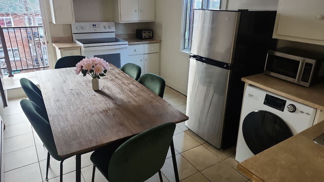Photo of Kitchen in Cote-Des-Neiges—Notre-Dame-De-Grace