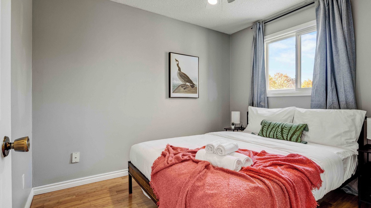 Photo of Bedroom in Oakville