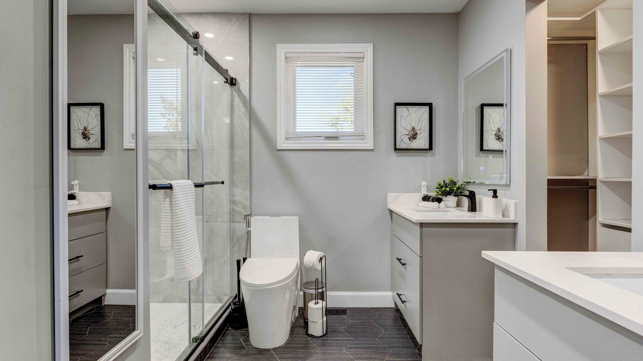 Photo of Bathroom in Oakville