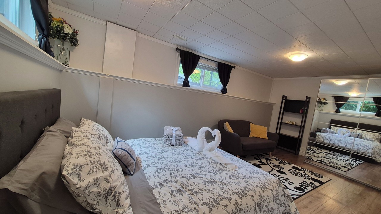 Photo of Bedroom in Canyon Heights